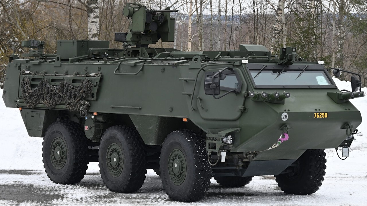 Niemcy zamówili tysiąc sztuk. Czym jest Patria 6x6?