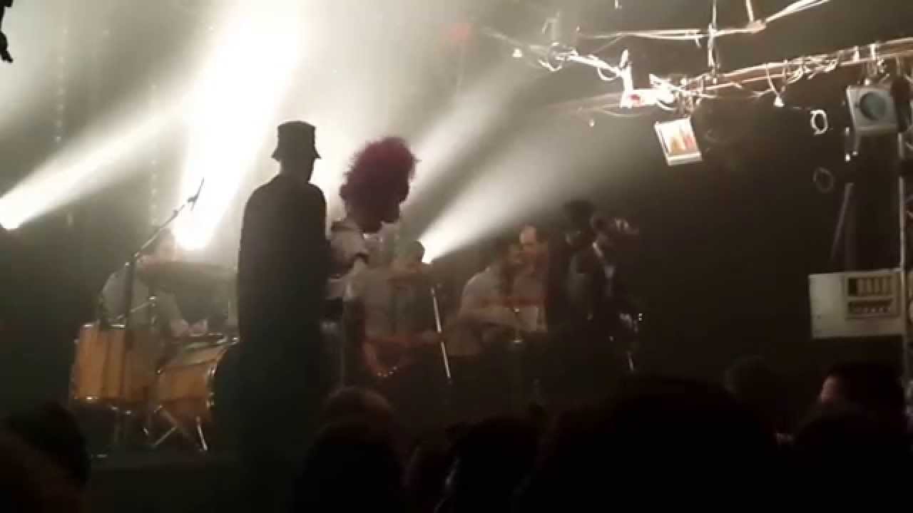 Sweet Dreams - Red Band בארבי 23/1/2015