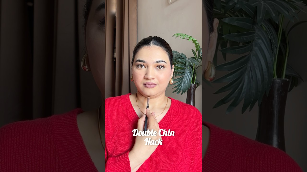 Double Chin Hack | #shorts | SUGAR Cosmetics
