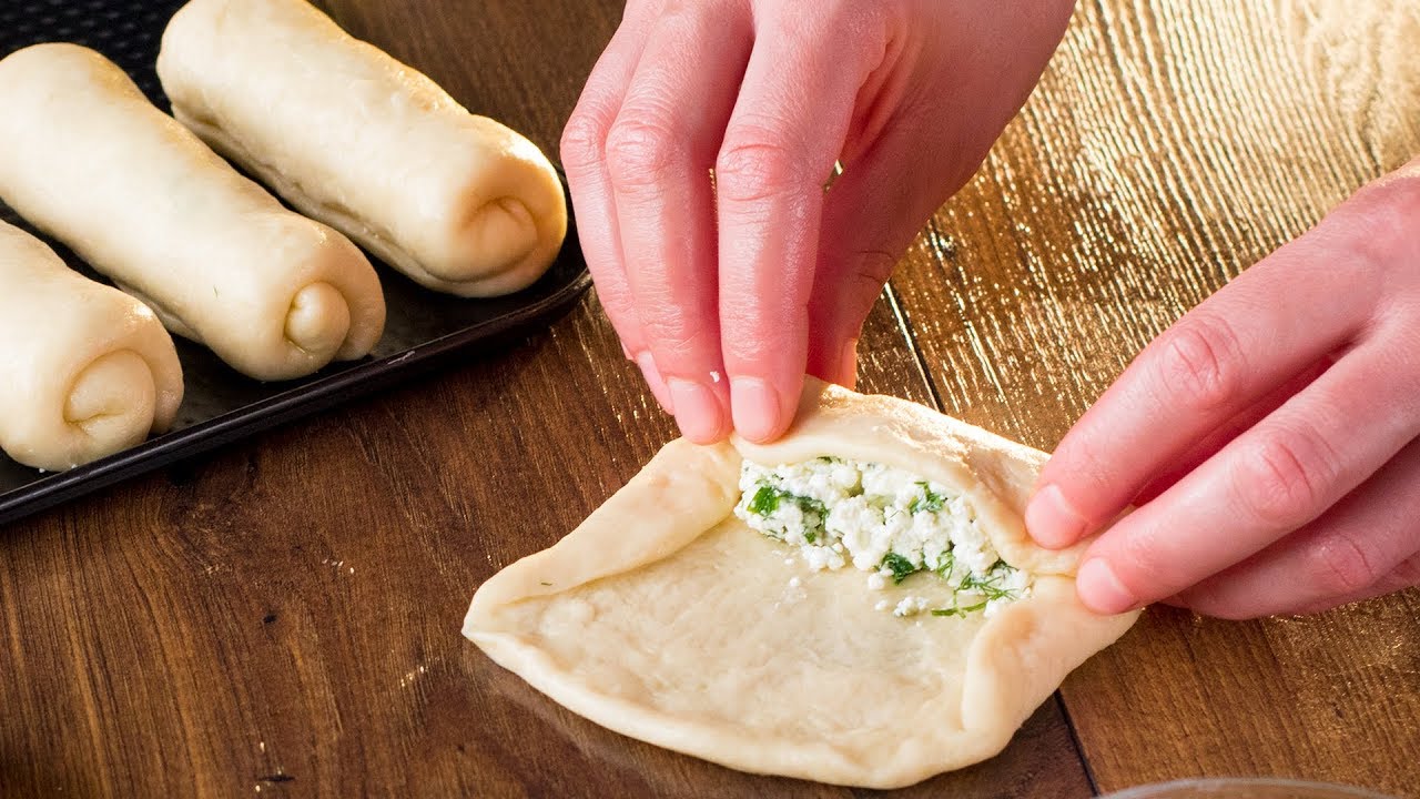 Il est impossible de s’arrêter après la première bouchée avalée – petits pains farcis! │Savoureux.TV