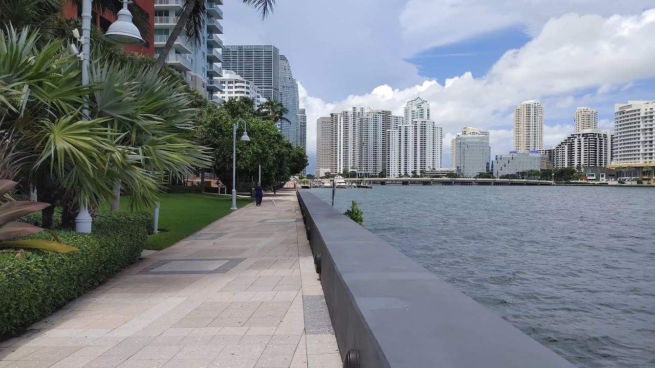 4K Brickell Ocean Front , Summer Walking Tour , Brickell Miami FL August 28 2023