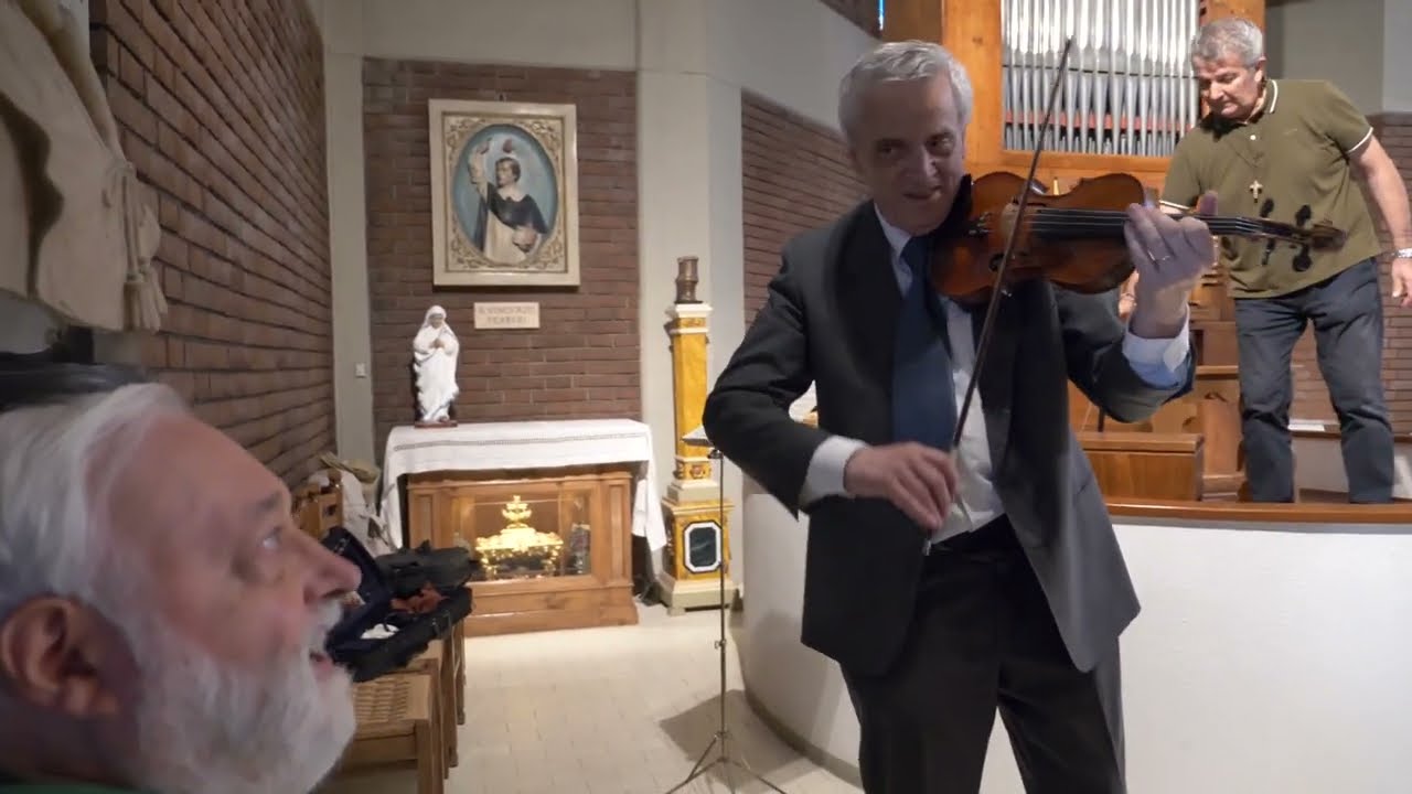 Momenti  della santa Messa Comunità dei Figli di Maria di Nazareth