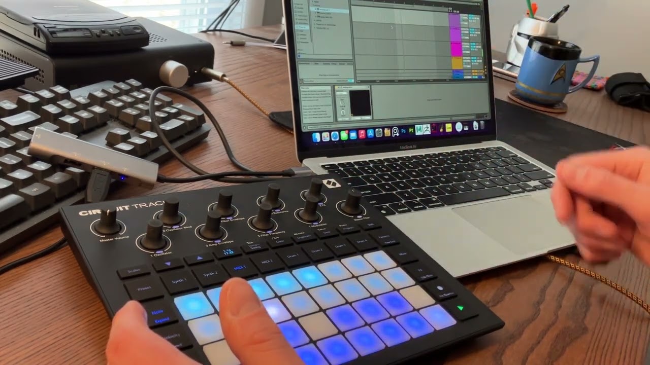 Circuit Tracks as an Ableton Session Midi Controller