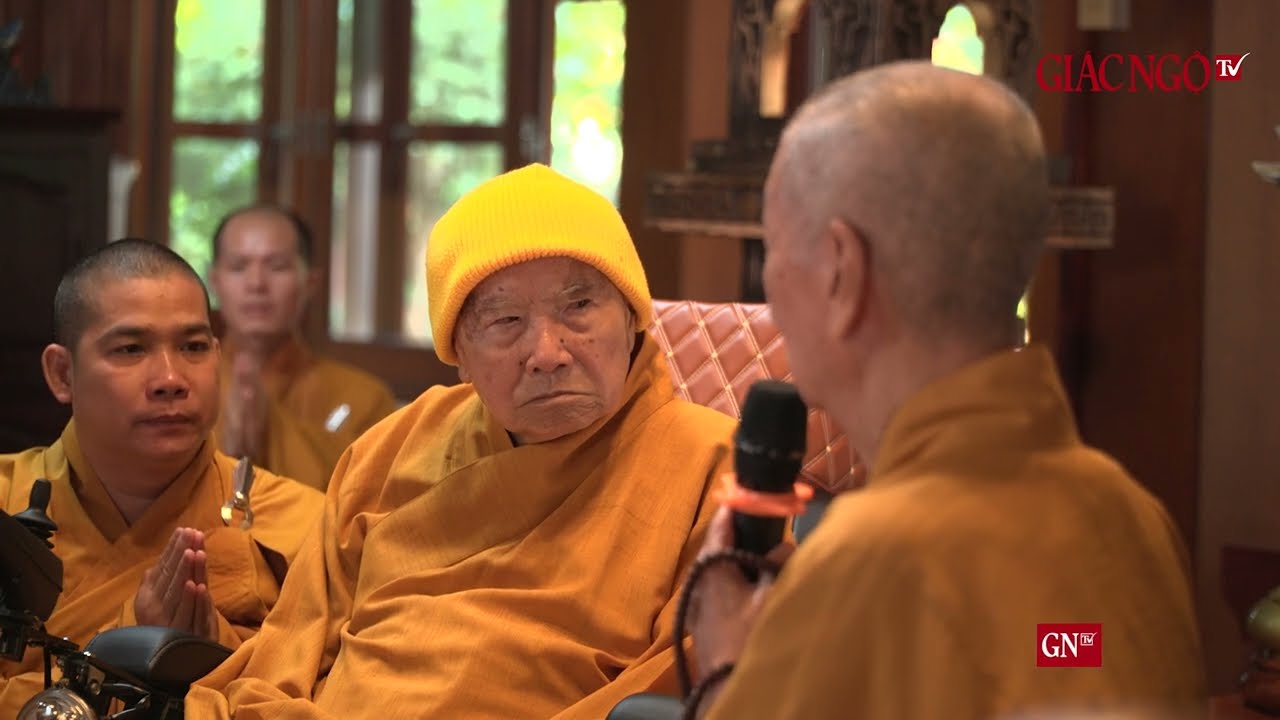 Trưởng lão Hòa thượng Thích Trí Quảng thăm Thiền sư Thích Thanh Từ