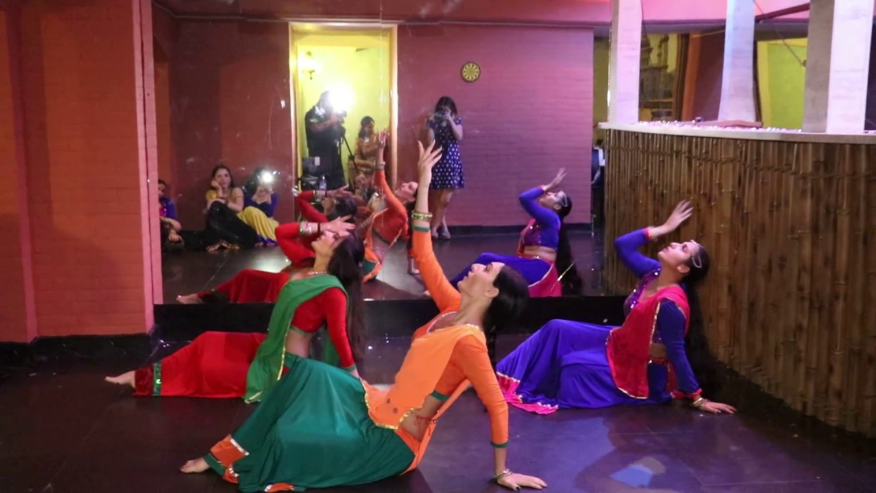 Taal se taal mila / Dance group Lakshmi / Bollywood evening in Karachi darbar restaurant