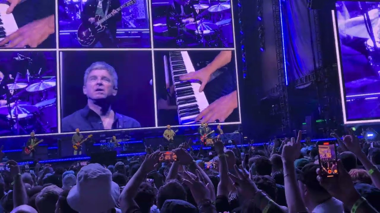 Oasis - Don't Look Back In Anger - 8/31/2025, MetLife Stadium, East Rutherford, NJ 