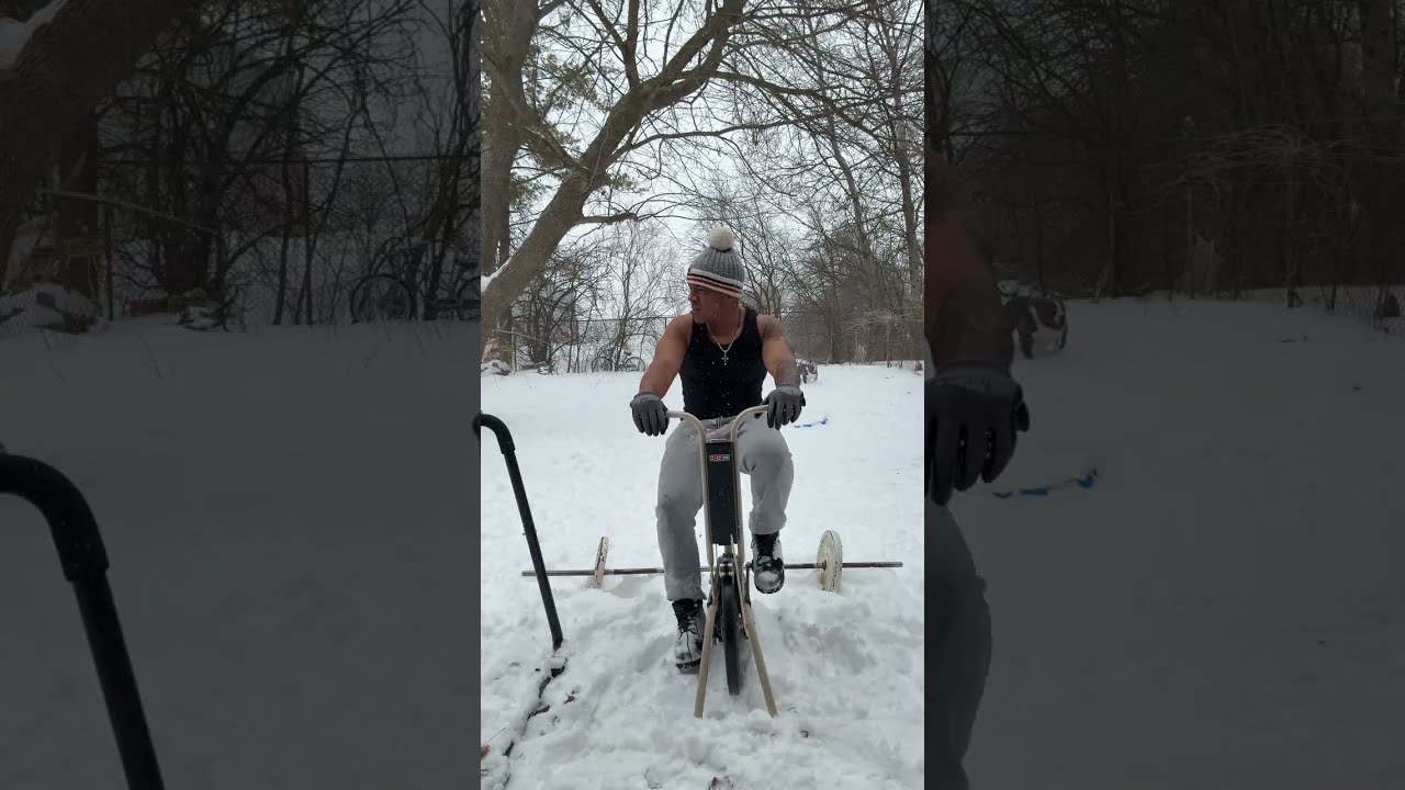 Snow day,no problem. workout anywhere!!! t  #workoutroutine #outdoorworkout #fitness 