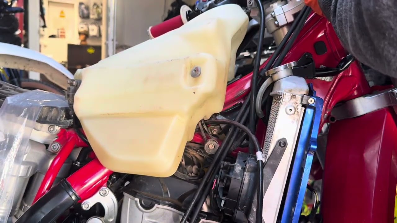Schimbat cablu acceleratie Ktm / Husqvarna / GasGas
