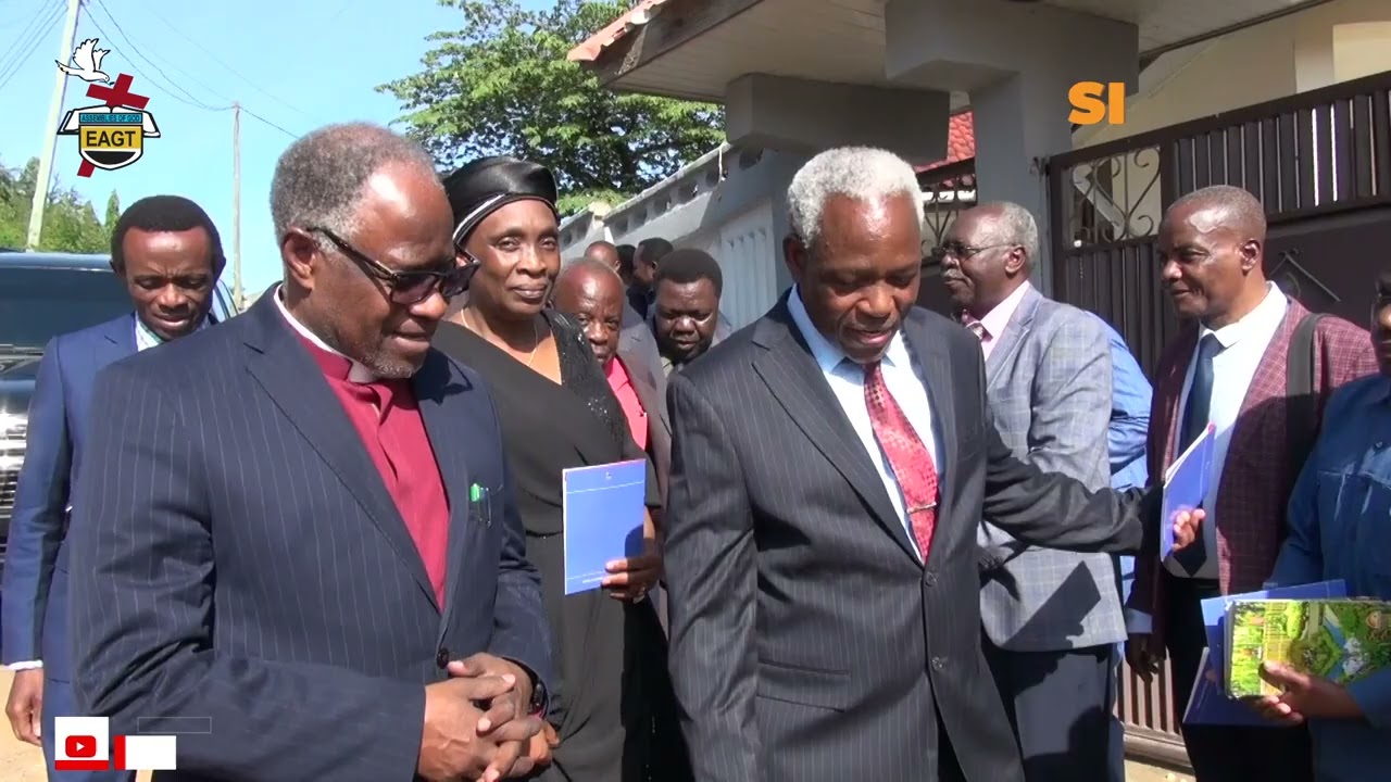 TAZAMA ASKOFU MKUU WA EAGT MCH.DKT.BROWN MWAKIPESILE  ALIVYOZINDUA KANISA LA EAGT JESUS VILLAGE
