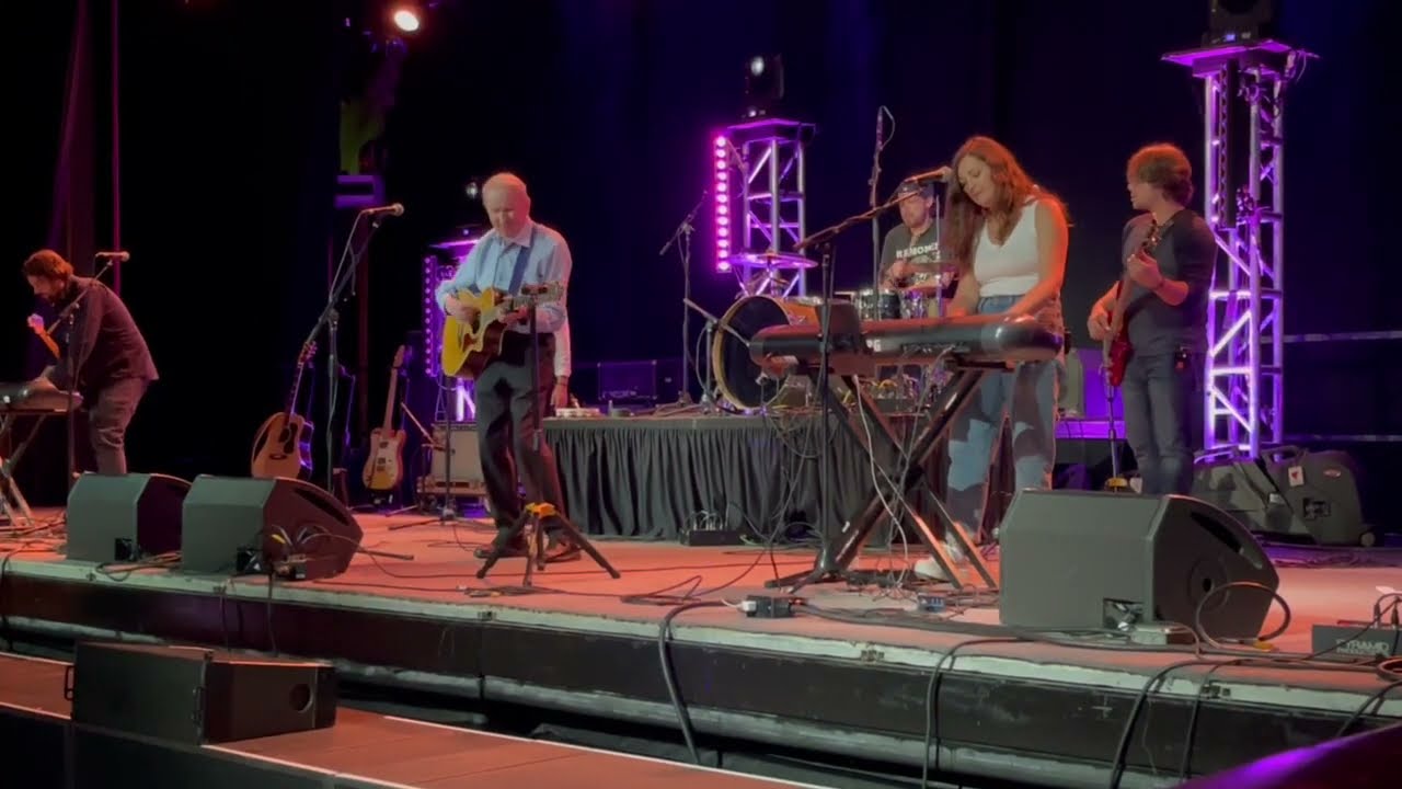 AL STEWART Performs MIDAS SHADOW After Tellin Story About Robert Fripp and Tori Amos