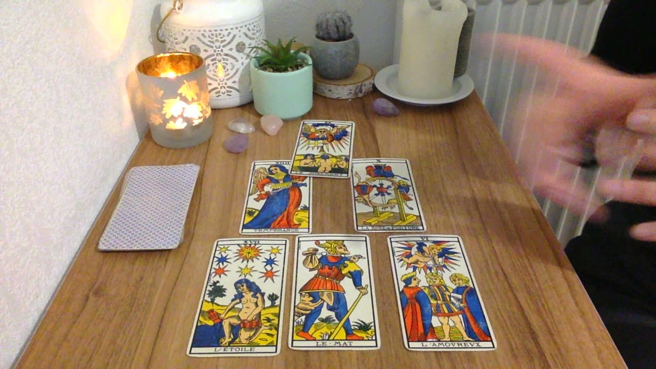 Le tirage en Pyramide FACILE avec le Tarot de Marseille