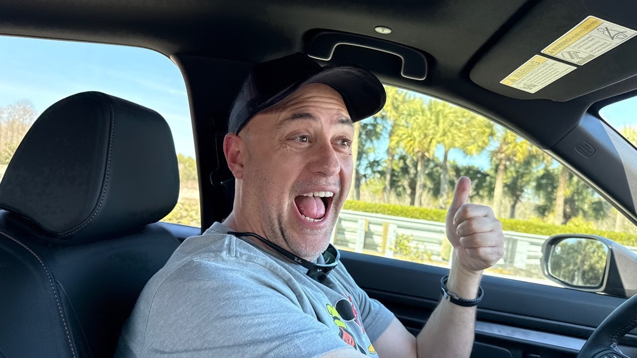 Live from  Disneys Epcot! lets go