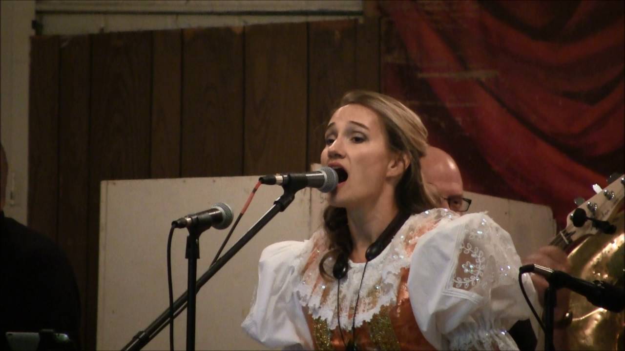 The one and only Mollie B singing "I've Got a Polish Boyfriend" in Prague, Nebraska