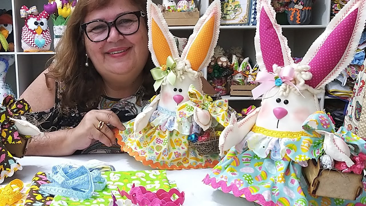 Enfeite sua mesa na Páscoa  ! Com Coelha  Dona Formosa e muitos ovos de chocolate!