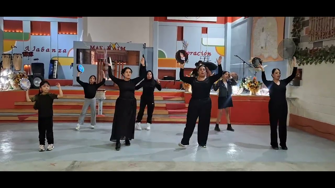 Me diste tanto amor/Danza Shekinah Mahanaim. 