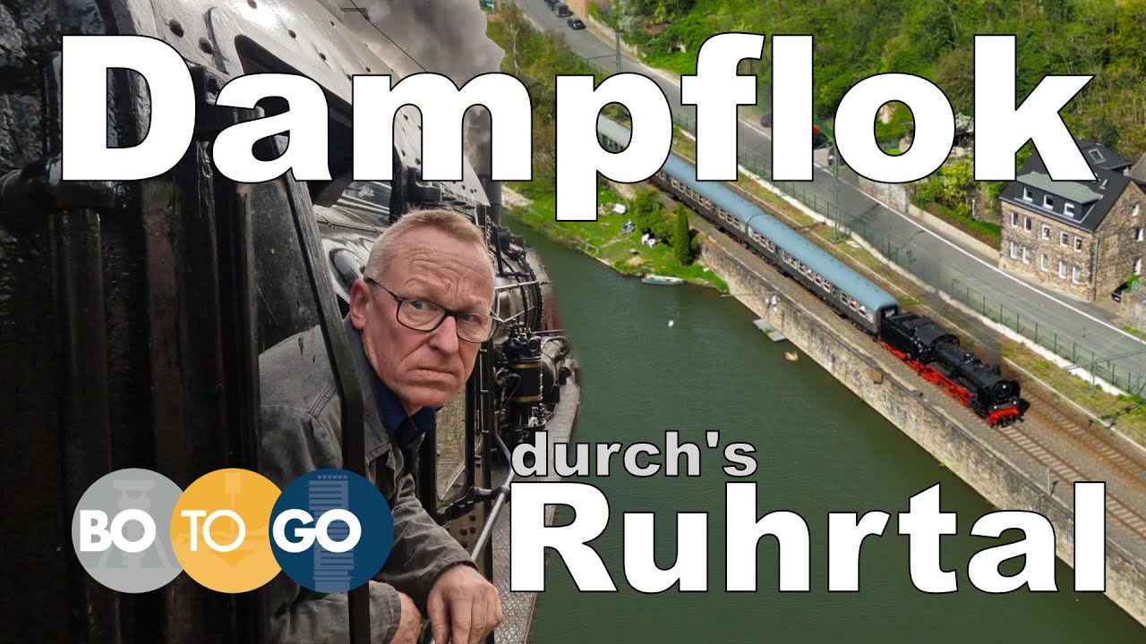 Historische Dampflok fährt durch's Ruhrtal