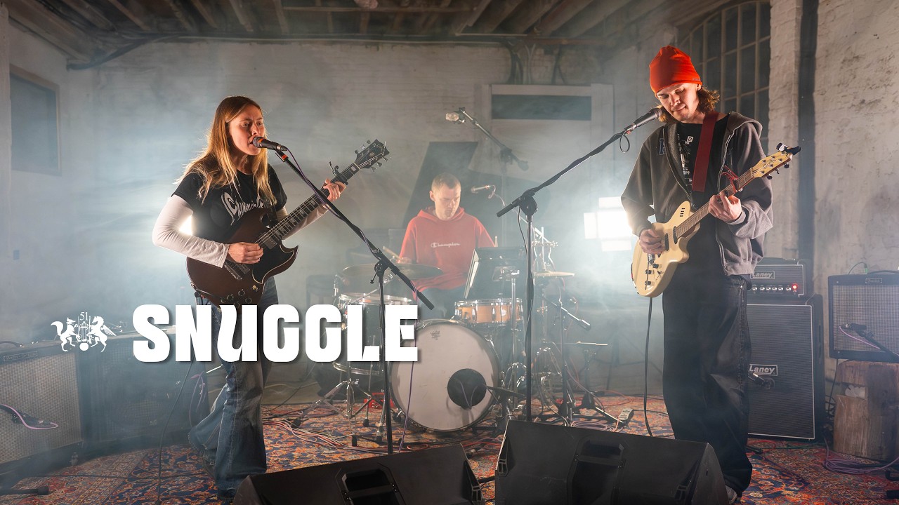 snuggle live at The state51 Factory