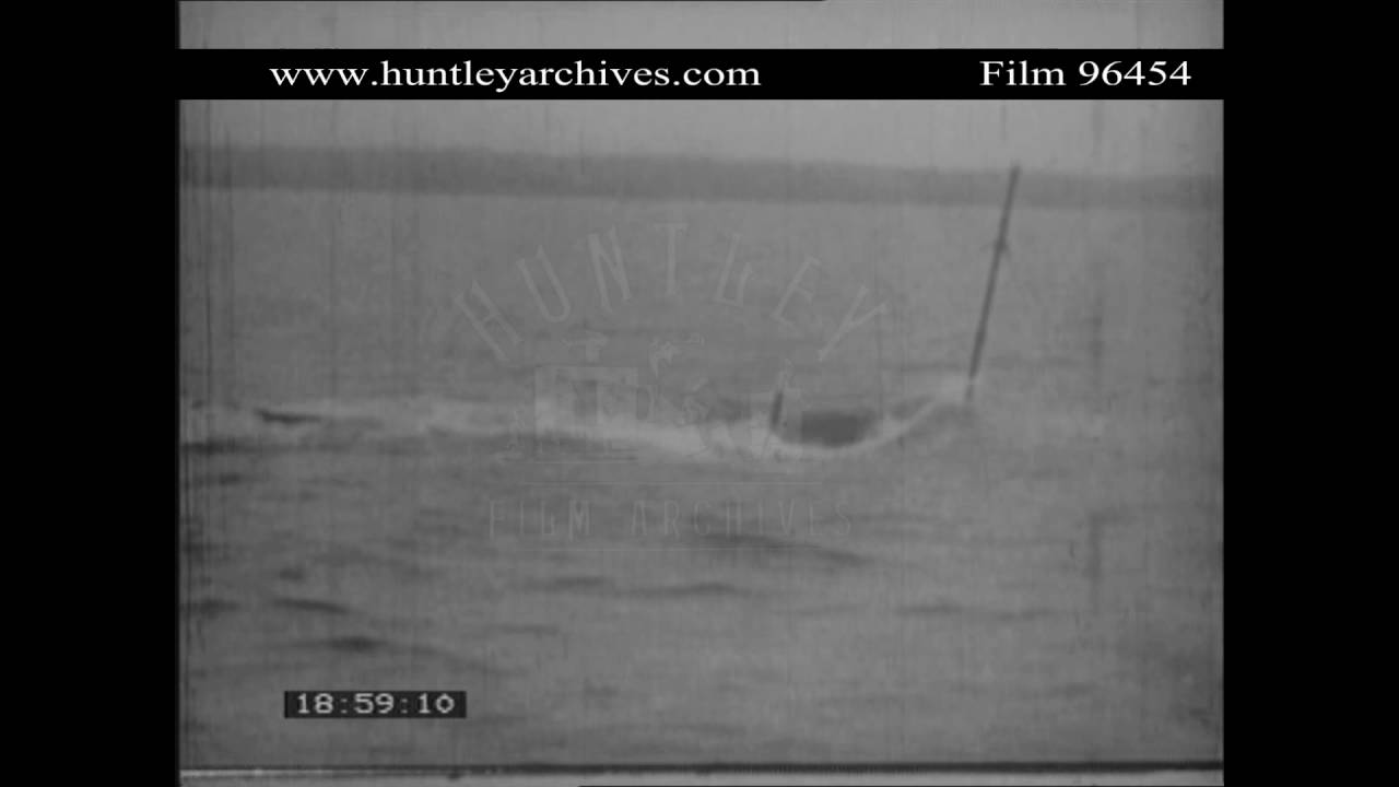 USA's submarine the SS Holland in 1903.  Archive film 96454