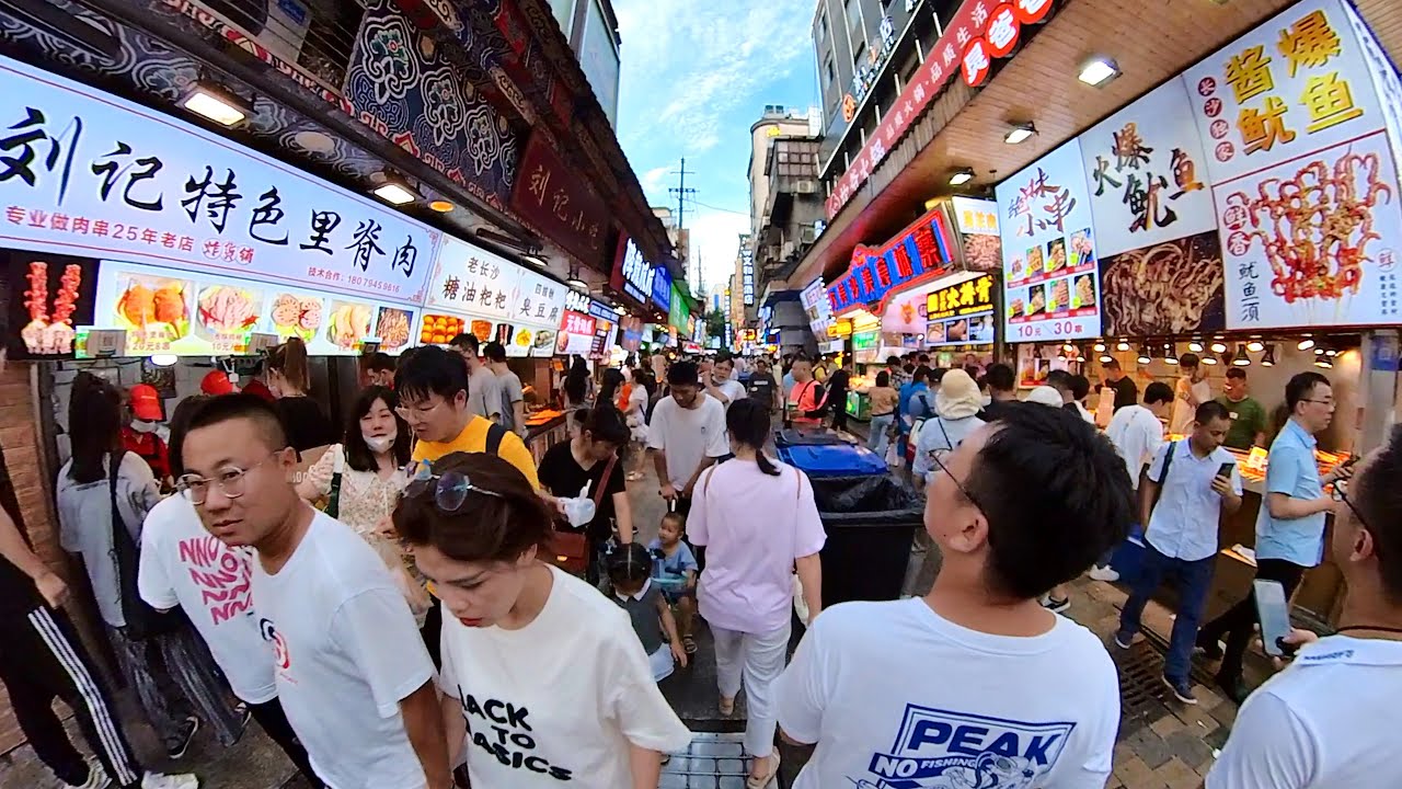 [4K] China Busy Street Food Walk|| Changsha Street Food
