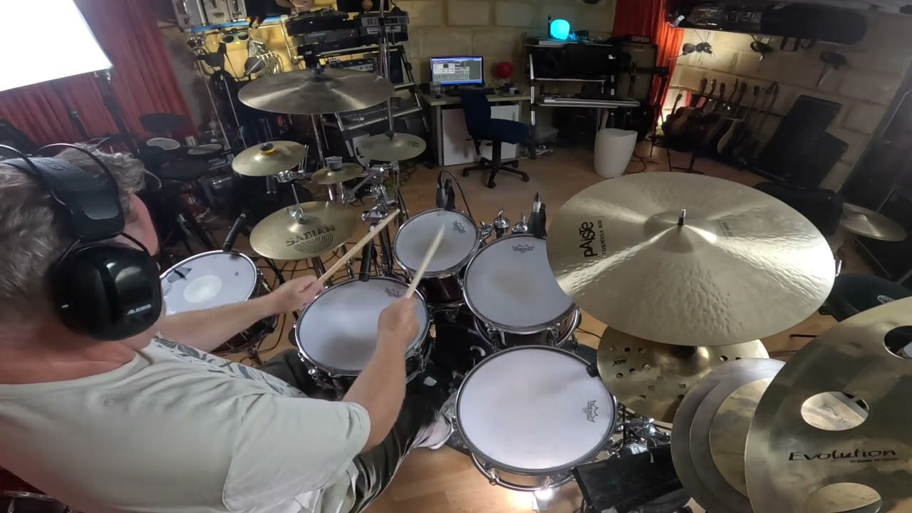 drumming 8 march 26c