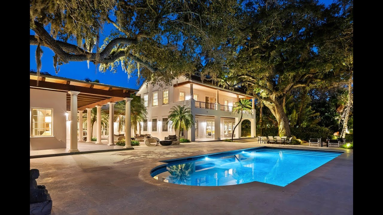 Significant Mediterranean-Style Home in Sarasota, Florida | Sotheby's International Realty