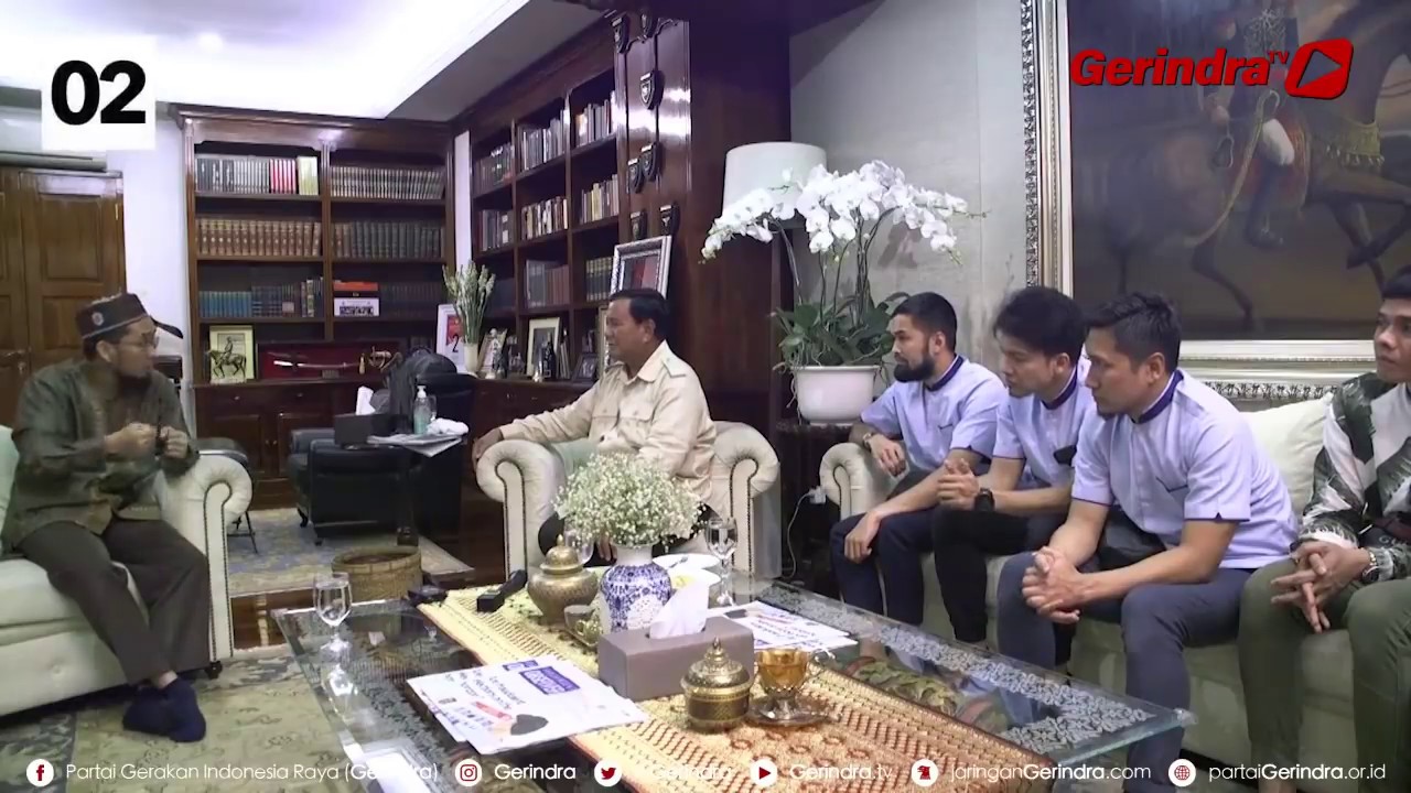 Silaturahmi Ustadz Adi Hidayat dengan Prabowo Subianto