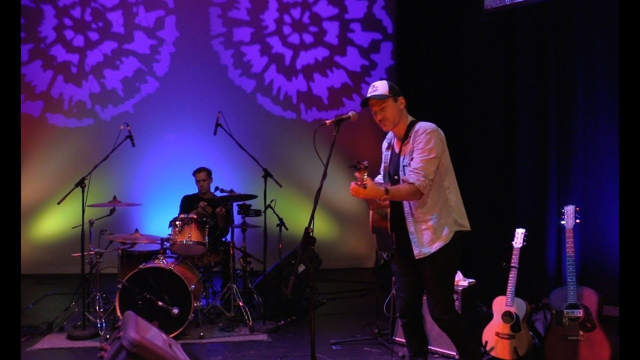 ALPHA HALL - Mistakes (live)