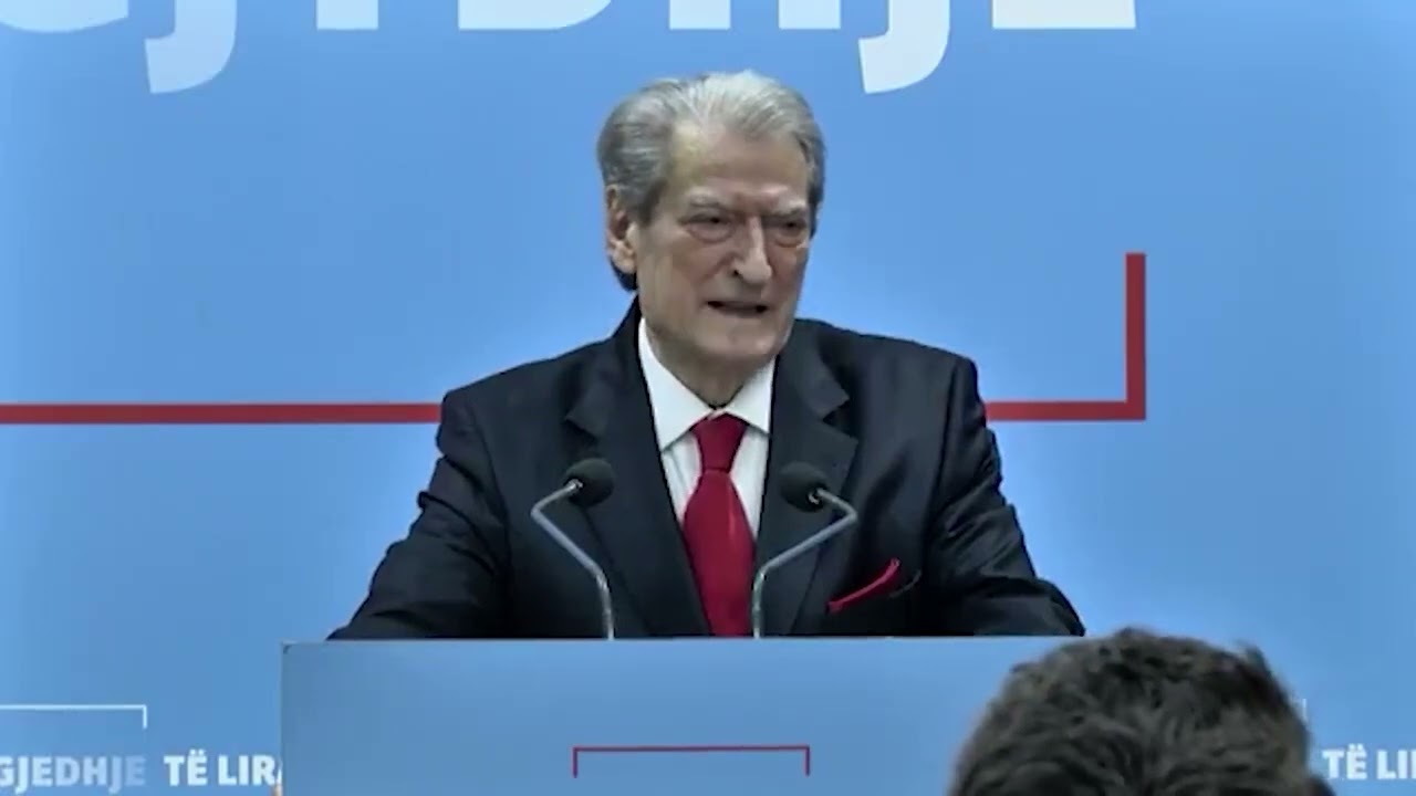 Si e parashikoi Berisha disa javë më parë shkarkimin e ministres së Jashtme