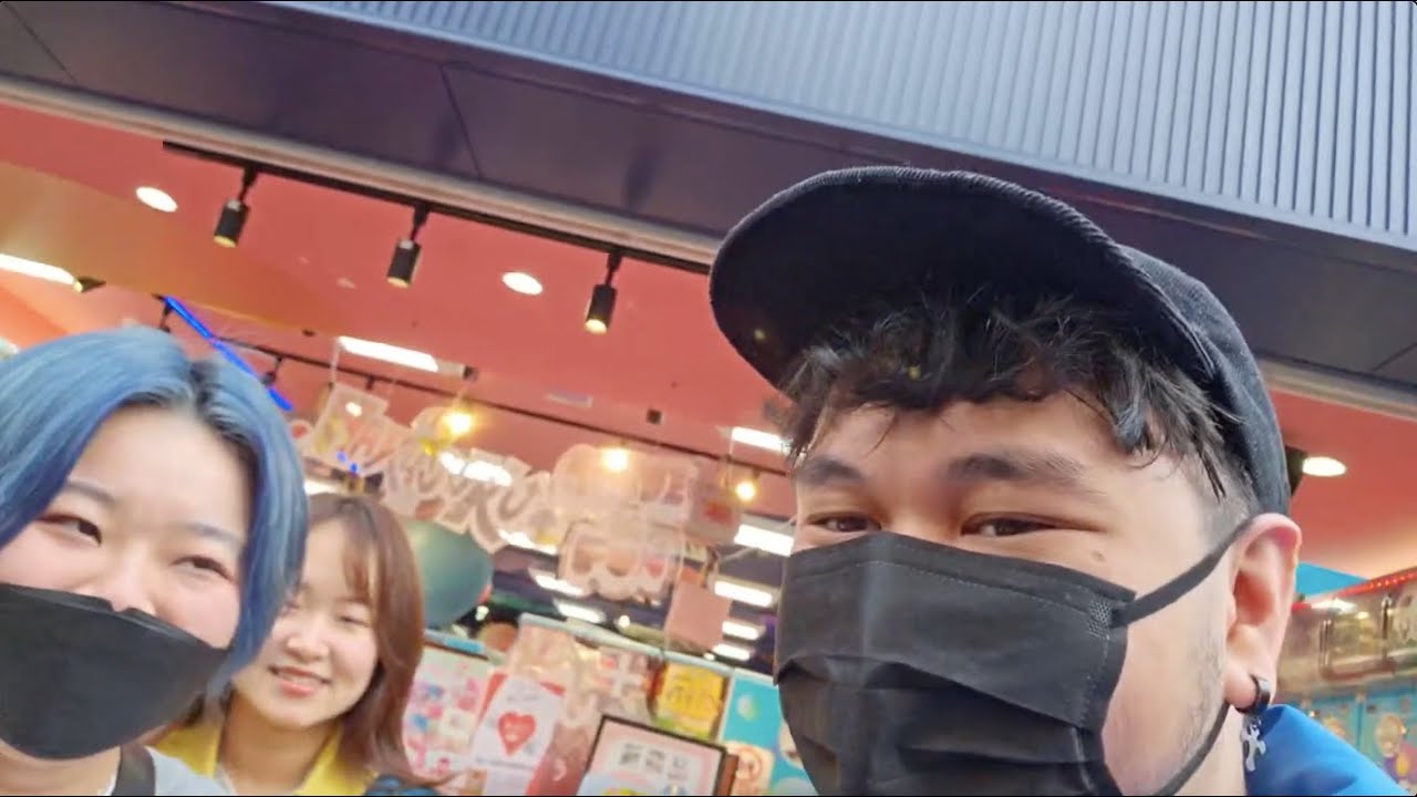 K9Kuro meets more K9s in Japan