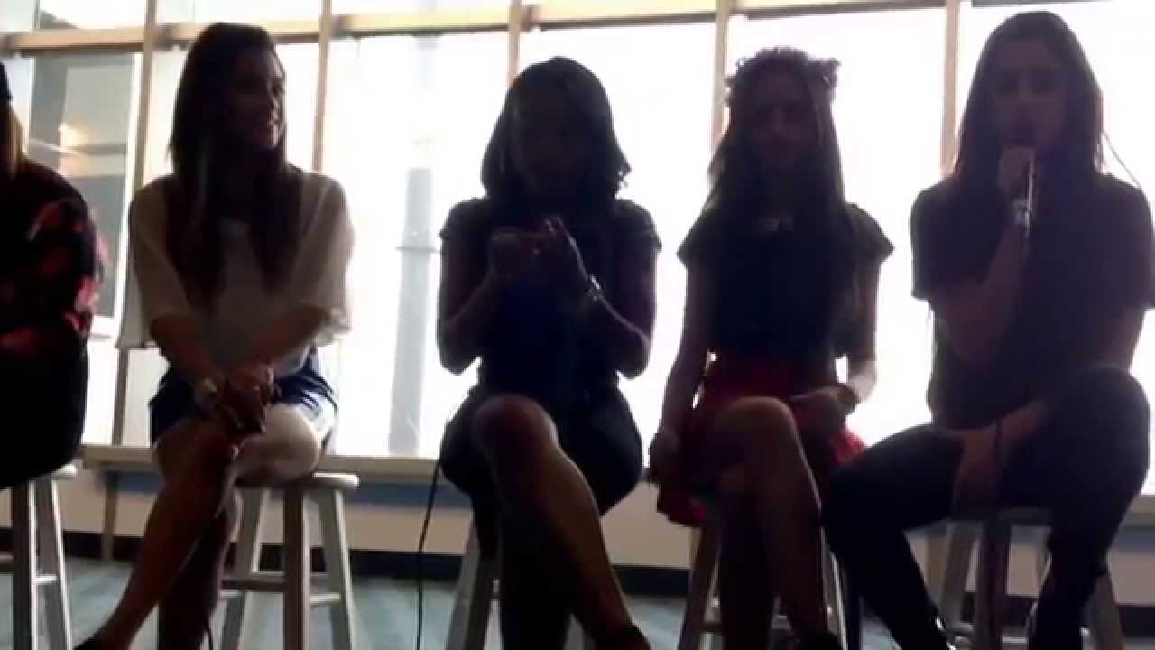 Fifth harmony Q&A Cleveland Ohio neon light
