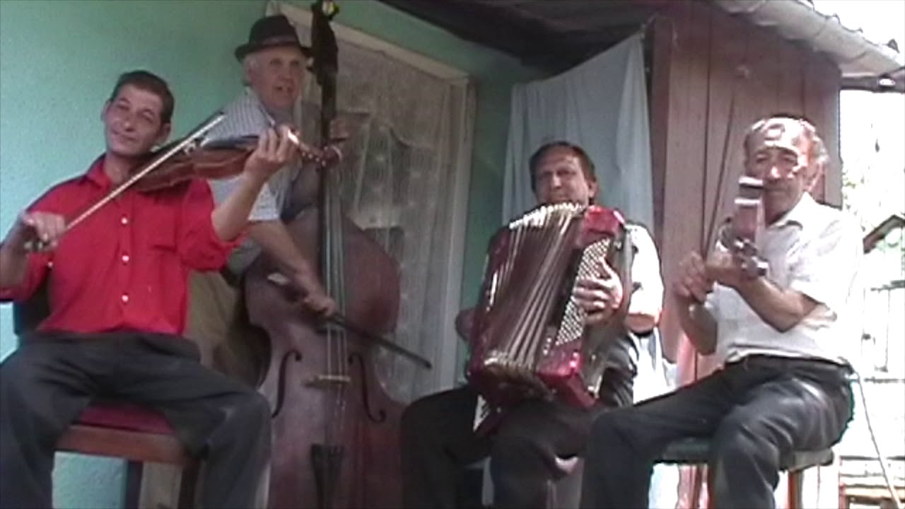 Trio Transilvan (&icirc;n plus) din Șarmașu - h&acirc;rțag