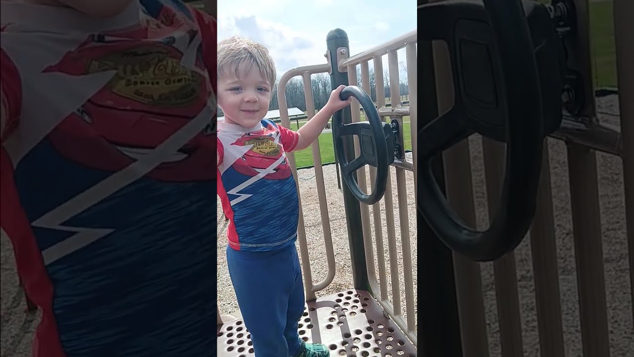 OUTDOOR Playground Park with driving wheel and climber! 