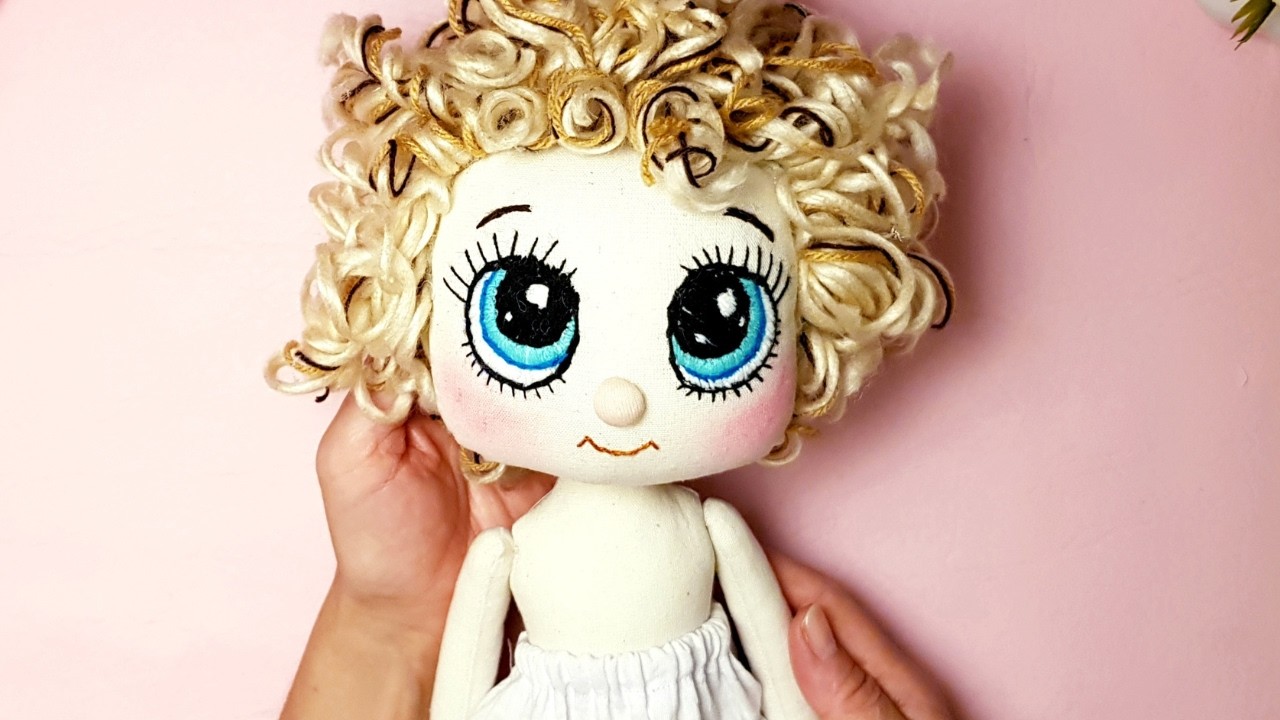 MUY BONITA! 😍 CREA una hermosa muñeca DE TRAPO con tus manos 💥 -  MOLDES GRATIS en pdf 🎁