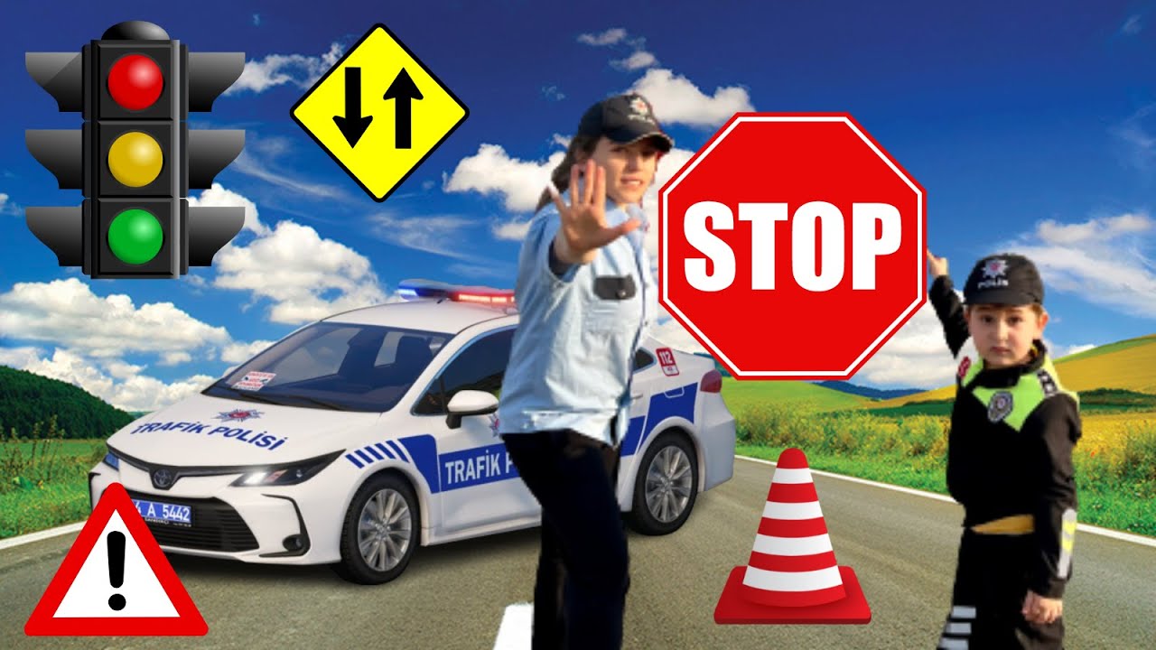Kaan ile Annesi Polis Oldu Trafik Işıklarını Ve Gerçek Trafik Levhalarını İnceledi | Polis Sireni
