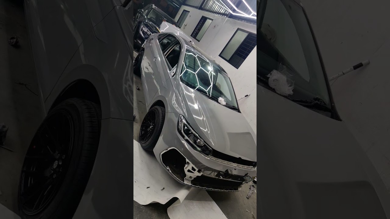 #nardo grey wrapping 🩶 #wrap for #volkswagenviloran #glossyvirtus #carmodification #dm 9742941163😊