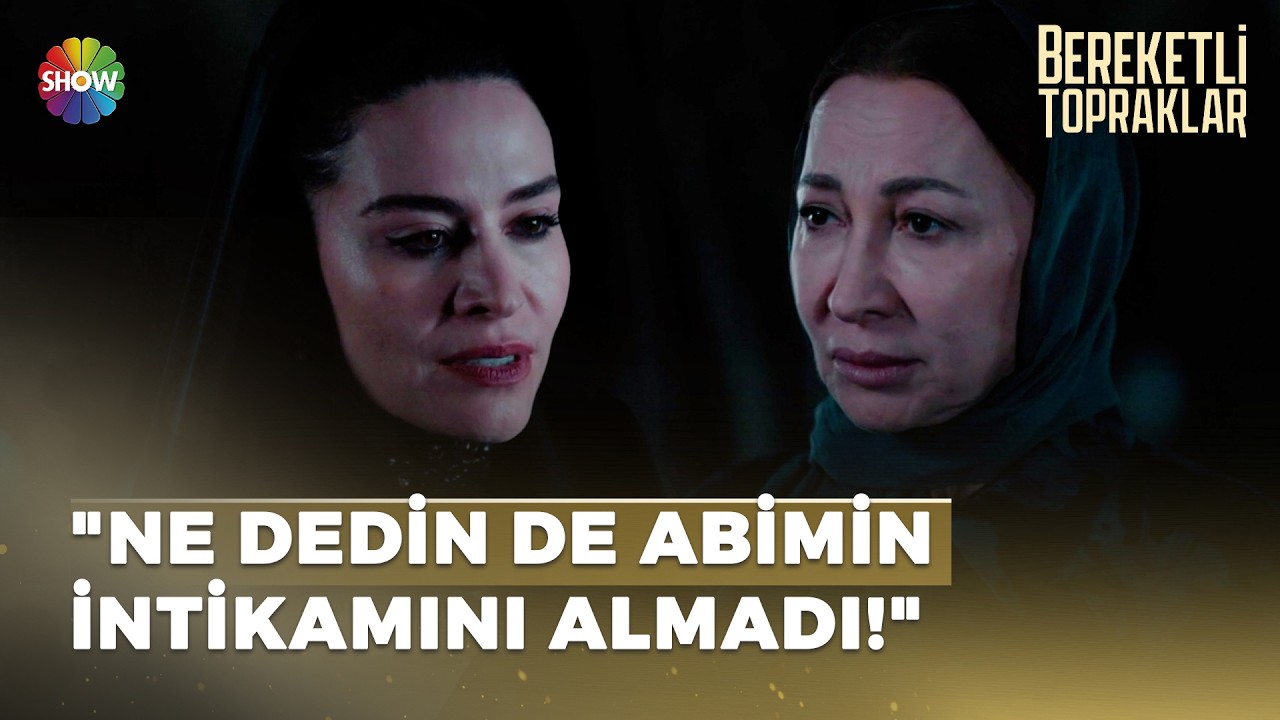 Zehra, Azize'yi Cemal'in mezarının başında yakalıyor! | Bereketli Topraklar