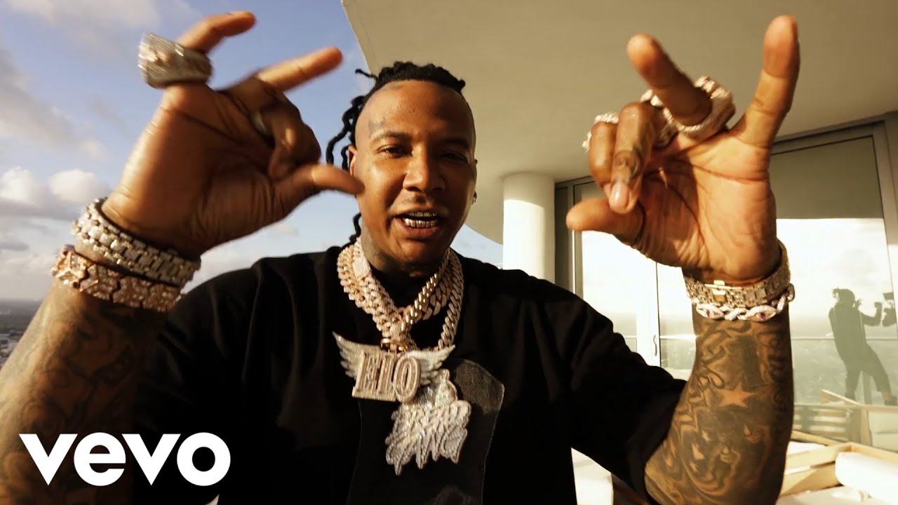 Moneybagg Yo ft. BigWalkDog - Like Me [Music Video]