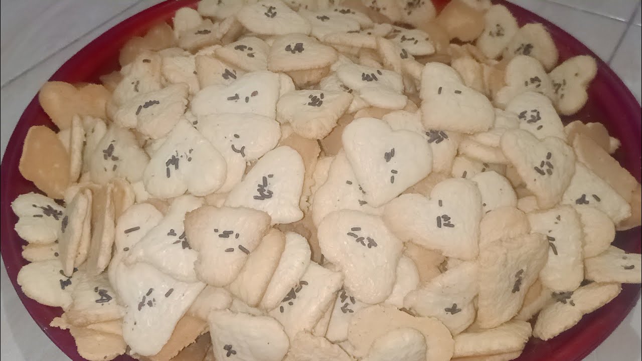 KUE KAMPUNG YANG RENYAH DAN GURIH COCOK DIJADIKAN TEMAN MINUM TEH BERSAMA KELUARGA
