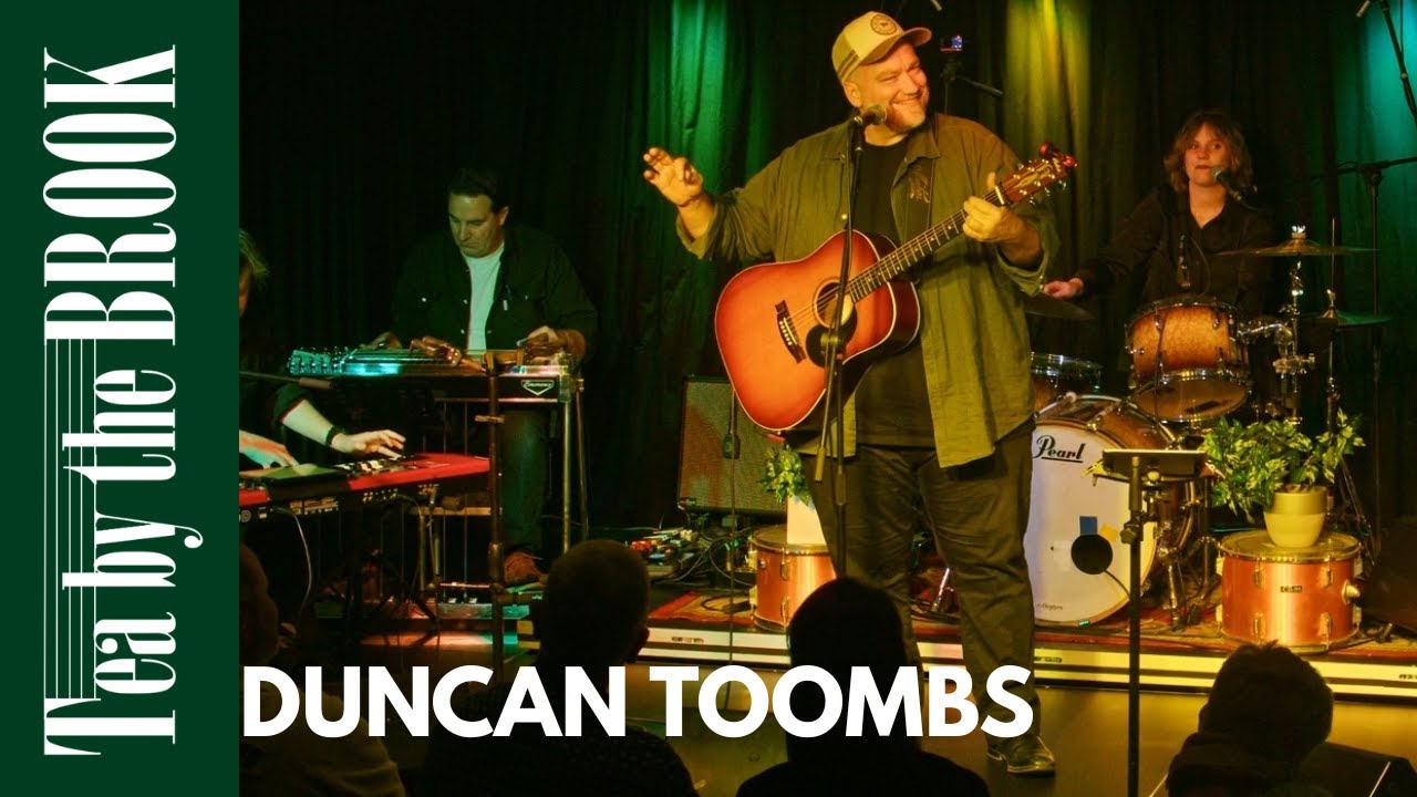 Duncan Toombs - Annie Walked In (Live) @ Tea By The Brook
