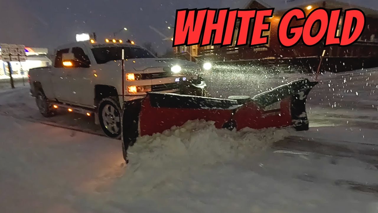 Plowing Snow ALL NIGHT LONG! 24 hour shift! Happy New Year, Lets go 2025!