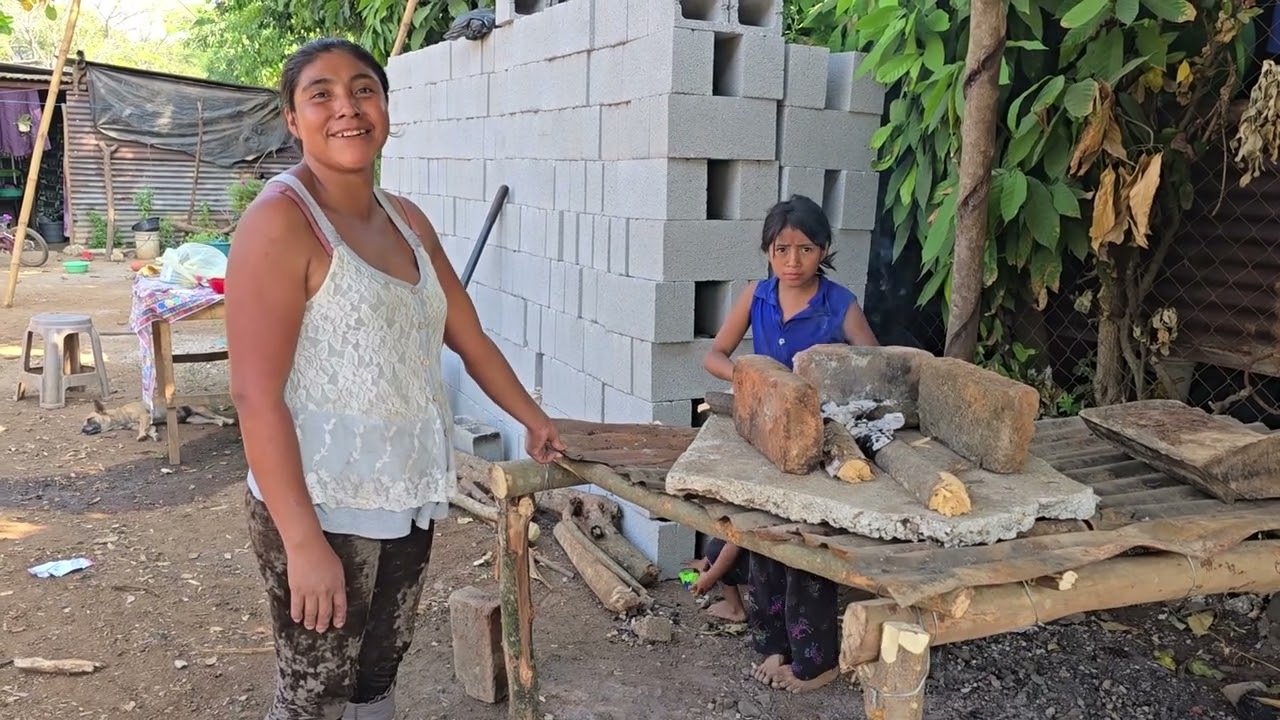 ¡Santo Dios! ¿Que Paso Con El Negocio de doña Marivel