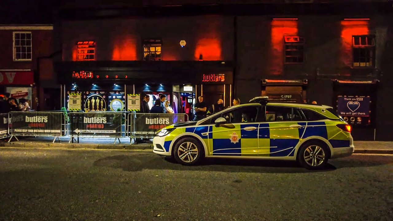 Gloucester Walks | Nightlife in Gloucester | England UK