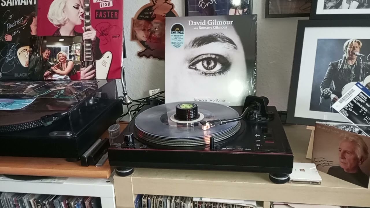 David Gilmour feat. Romany Gilmour....Between Two Points (Record Store Day 2025)