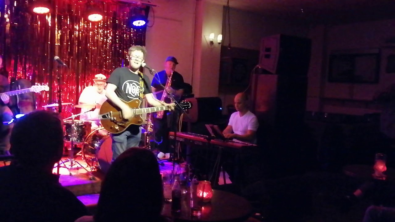 SONGBOOK's Nathan O'Regan 👌🎸🎶