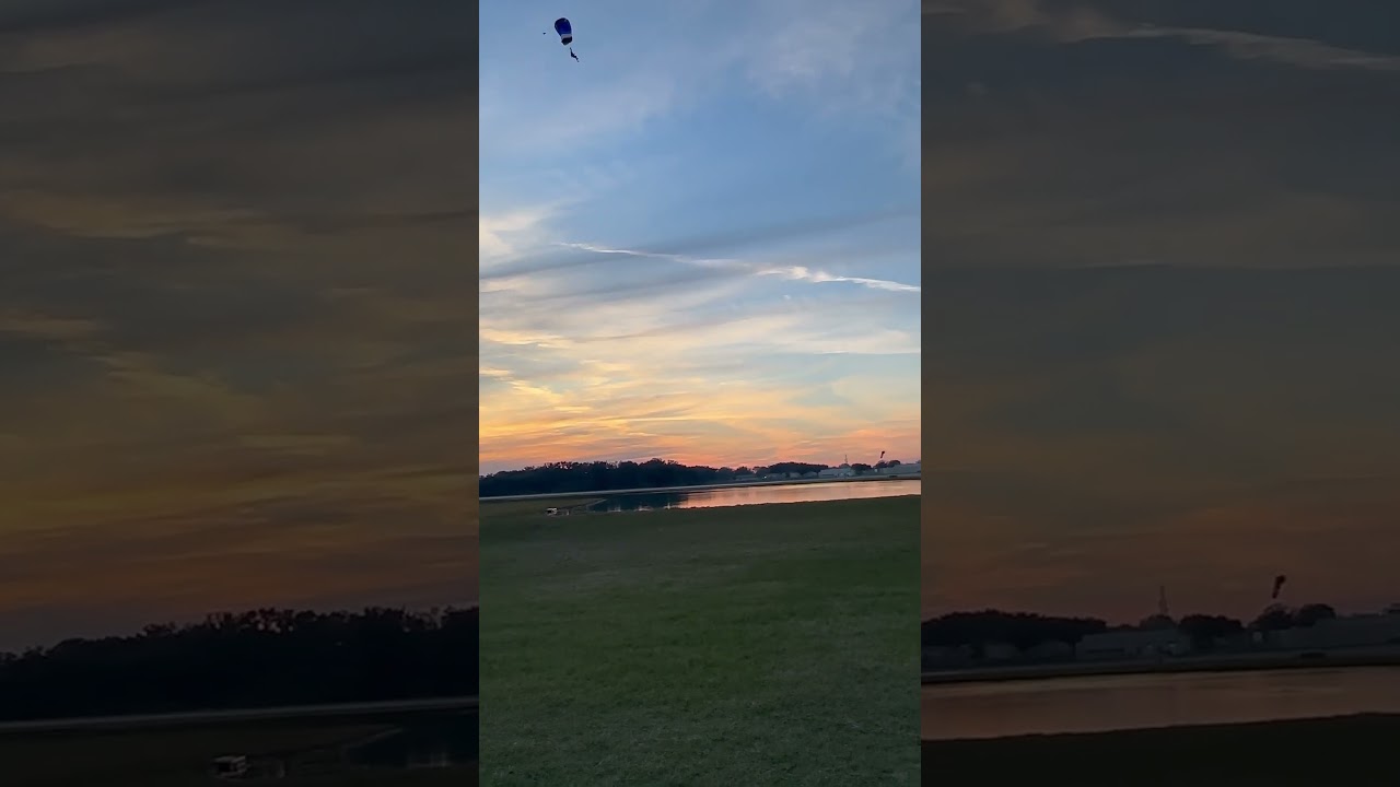 Skydiving - No turn swoop (wingloading 1.3)