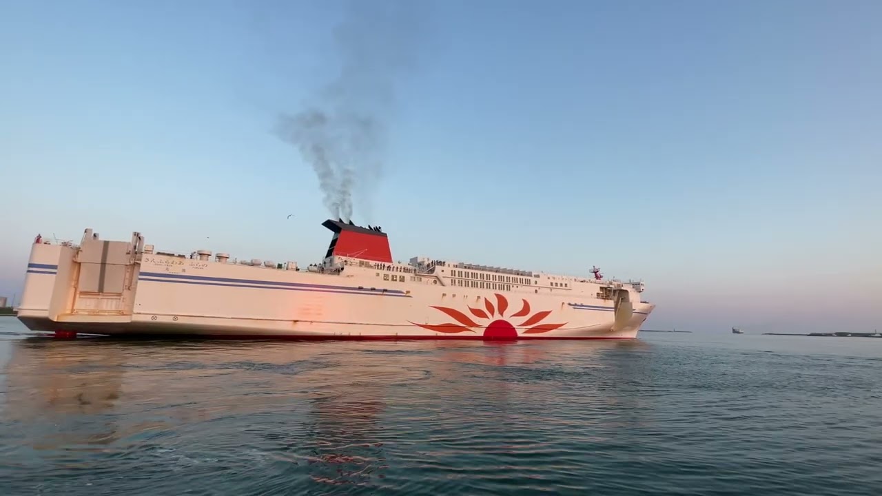 さんふらわあ　ふらの&太平洋フェリー　いしかり　苫小牧西港出港風景〜