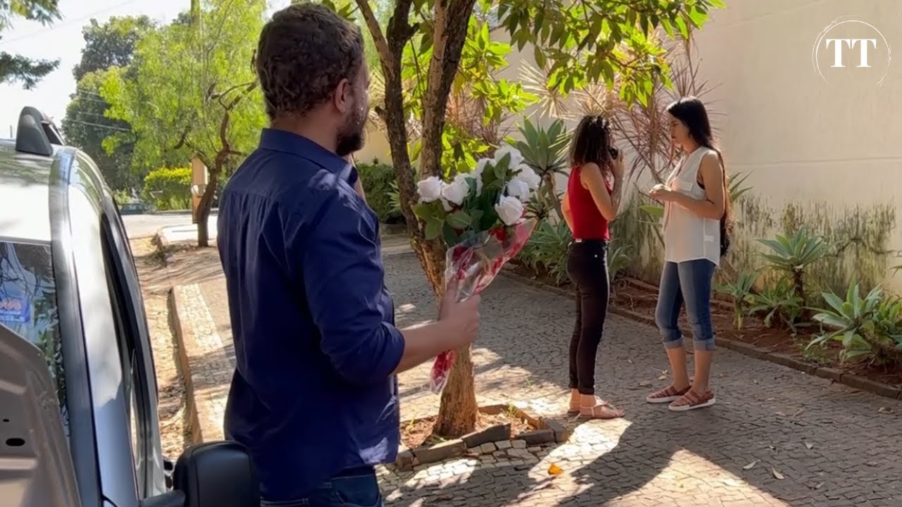 Humilhou um HOMEM sem saber que ele era milionário!!