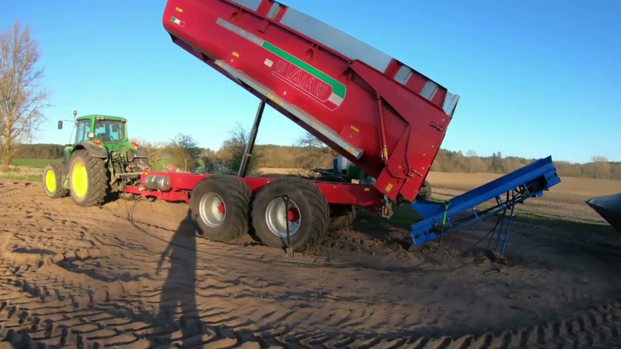 Sadzenie ziemniaków 2021 na dużą skalę. Grimme GL 34 T + Amazone KG 303 + Case Magnum.