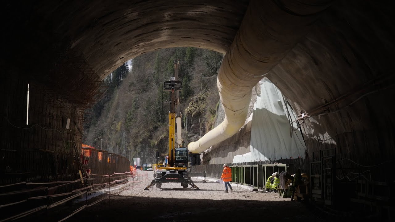 Sopralluogo delle comunità venete e trentine al tunnel della Pala Rossa