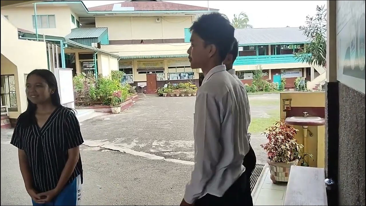 MEMBANGUN AKTUALISASI DIRI DAN PERSONAL BRANDING MENUJU DUNIA KERJA 